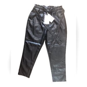 NWT AVEC Le Filles Faux Leather Belted Pants